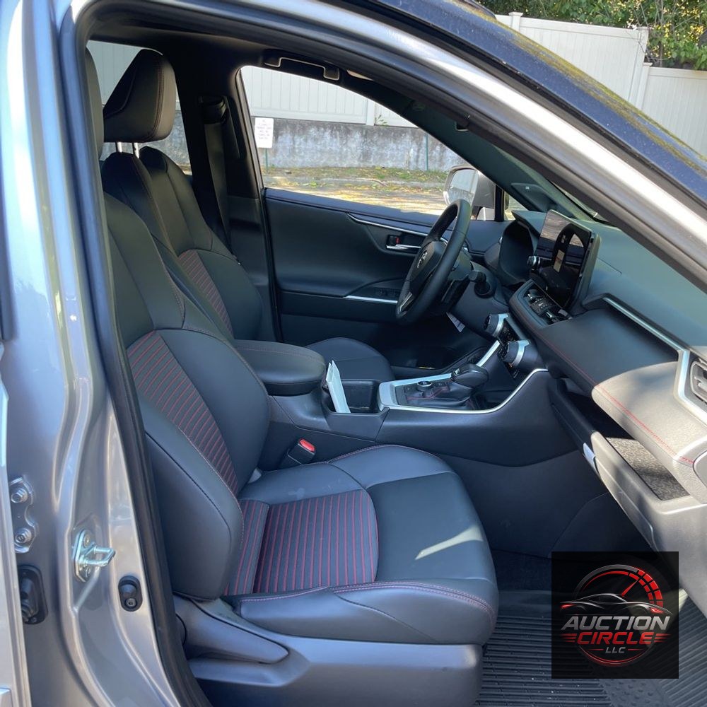 2025 Toyota RAV4 Plug-in Hybrid XSE