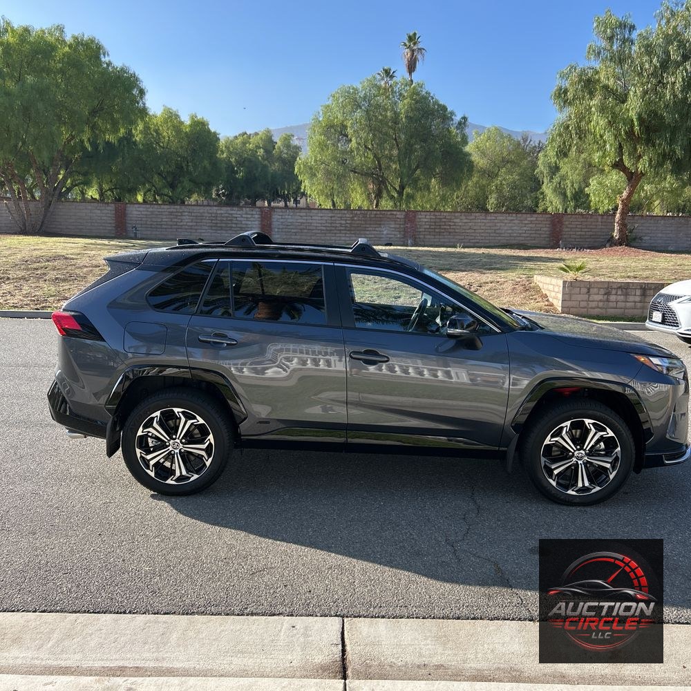 2025 Toyota RAV4 Plug-in Hybrid XSE