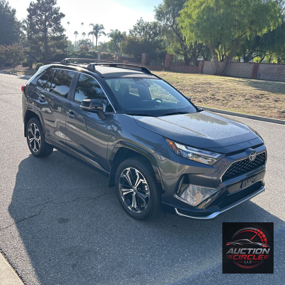 2025 Toyota RAV4 Plug-in Hybrid XSE