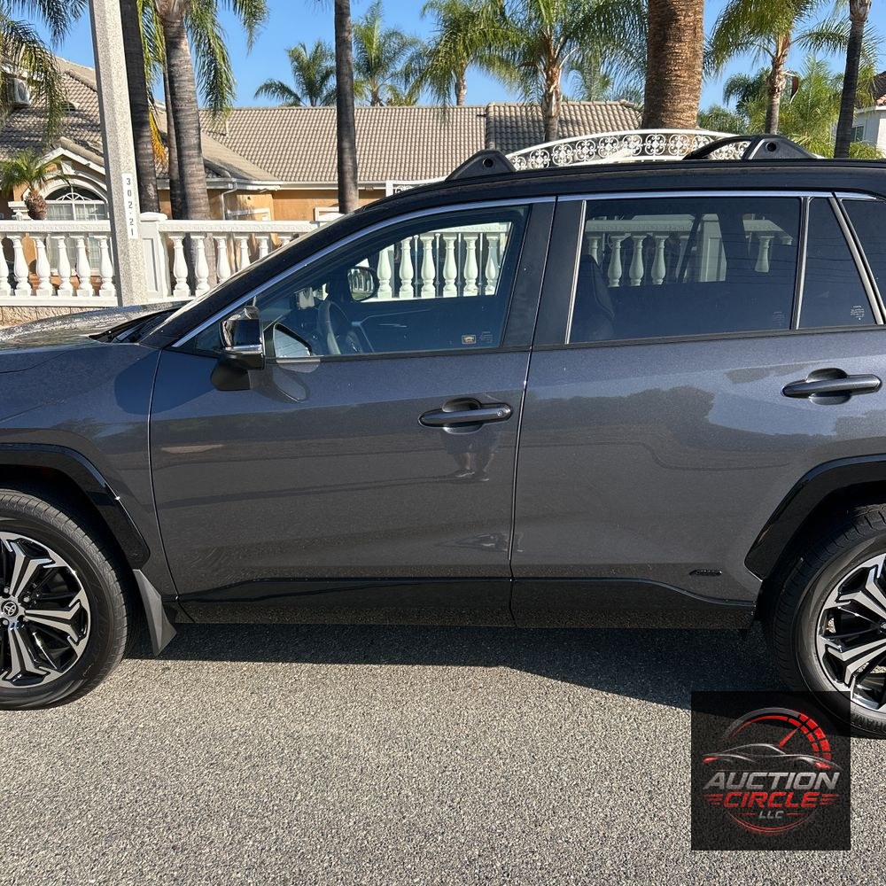2025 Toyota RAV4 Plug-in Hybrid XSE