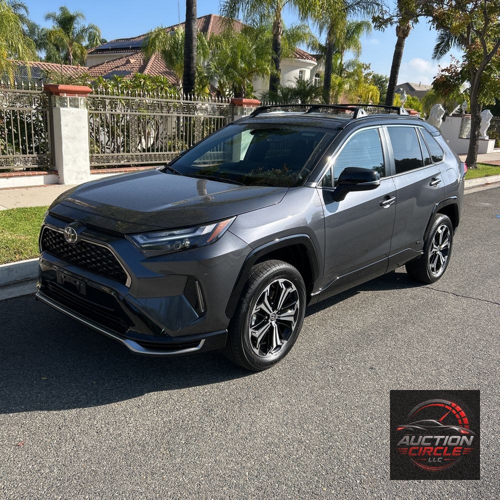 2025 Toyota RAV4 Plug-in Hybrid XSE