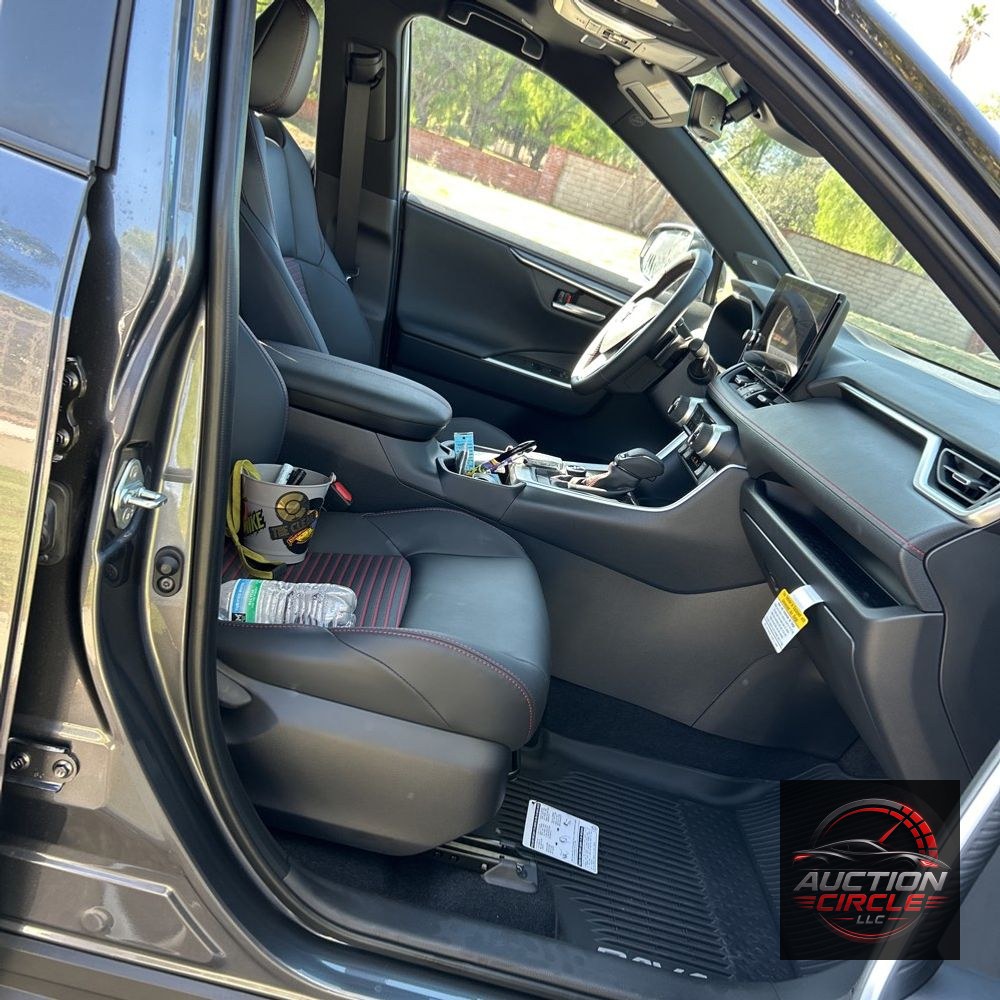 2025 Toyota RAV4 Plug-in Hybrid XSE