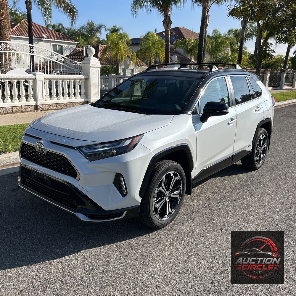 2025 Toyota RAV4 Plug-in Hybrid XSE