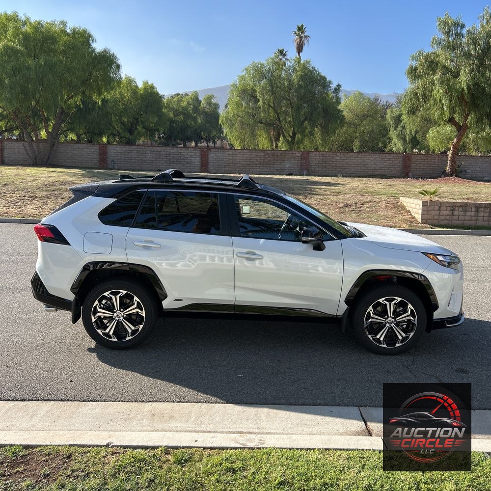 2025 Toyota RAV4 Plug-in Hybrid XSE