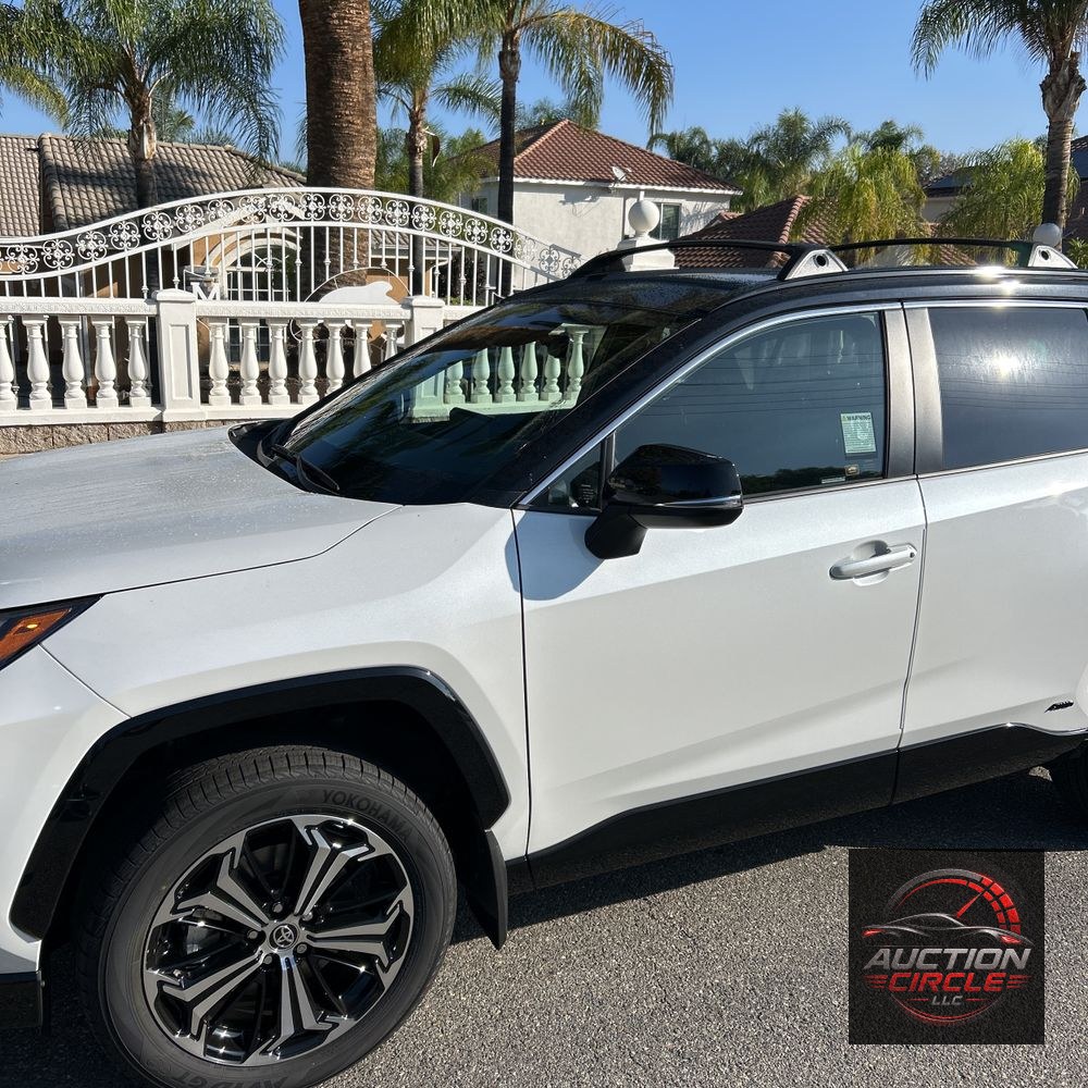 2025 Toyota RAV4 Plug-in Hybrid XSE