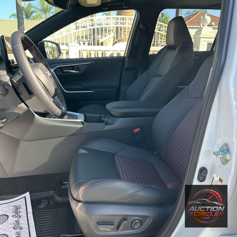 2025 Toyota RAV4 Plug-in Hybrid XSE