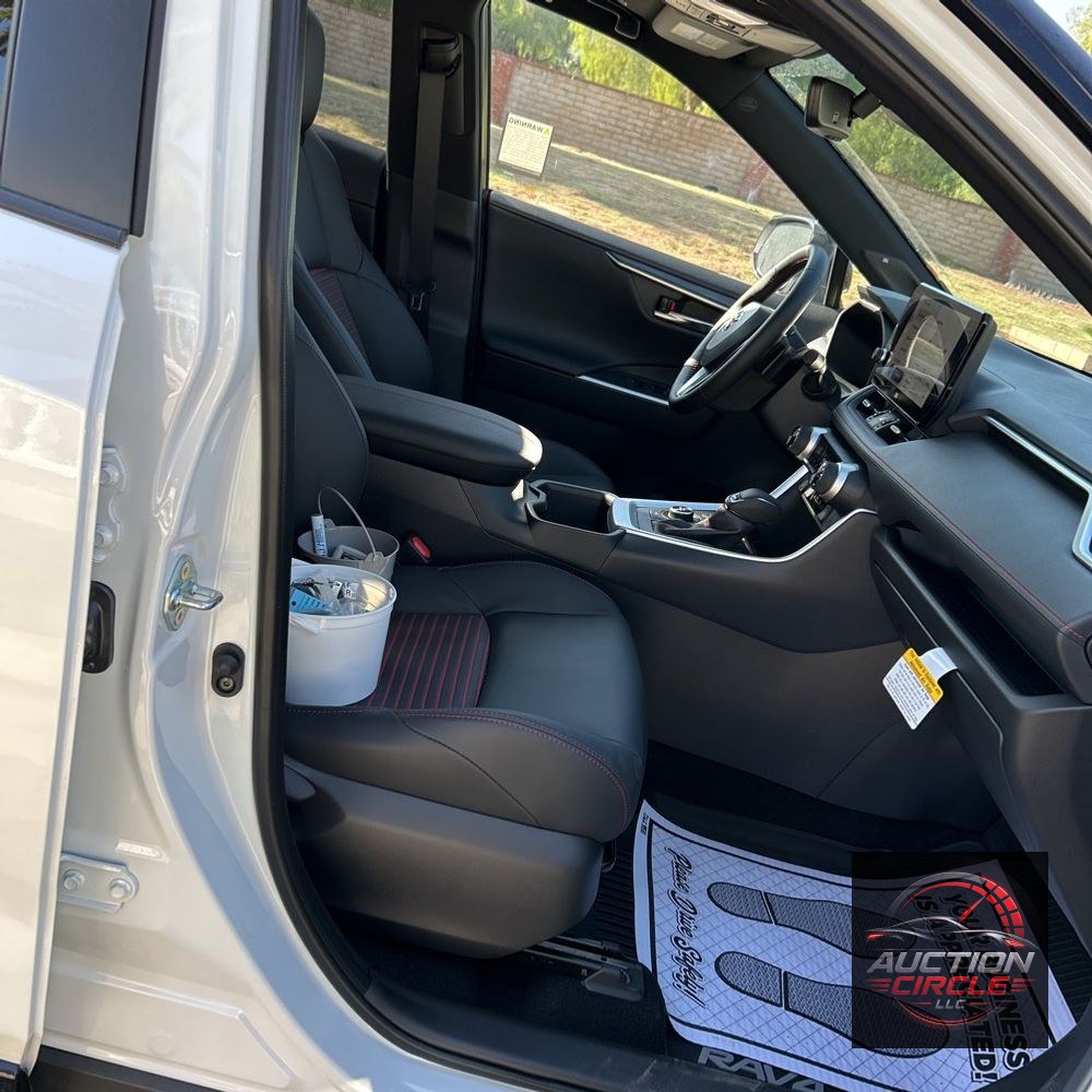 2025 Toyota RAV4 Plug-in Hybrid XSE