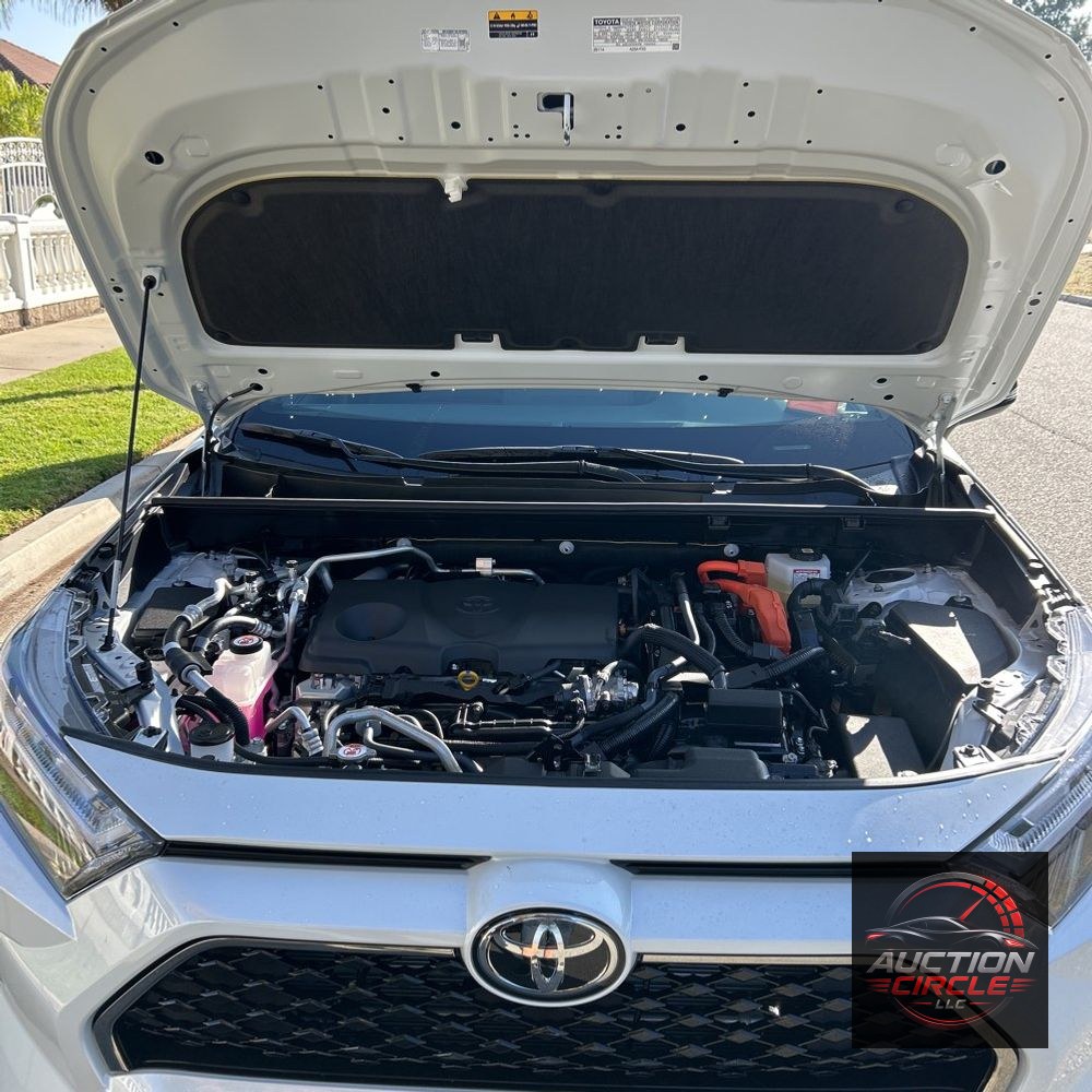 2025 Toyota RAV4 Plug-in Hybrid XSE
