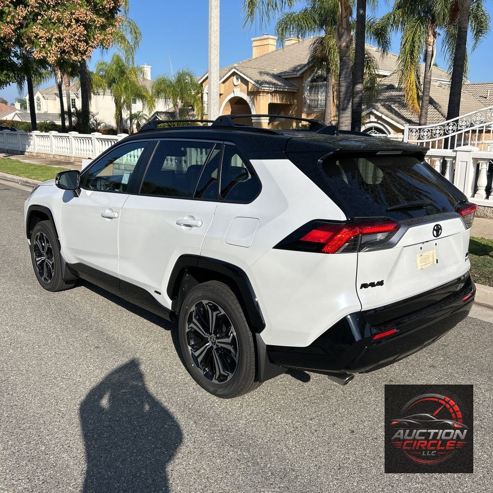 2025 Toyota RAV4 Plug-in Hybrid XSE