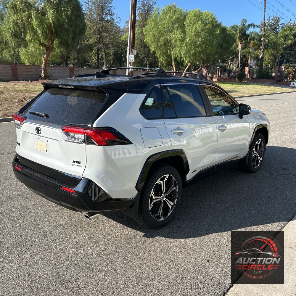 2025 Toyota RAV4 Plug-in Hybrid XSE