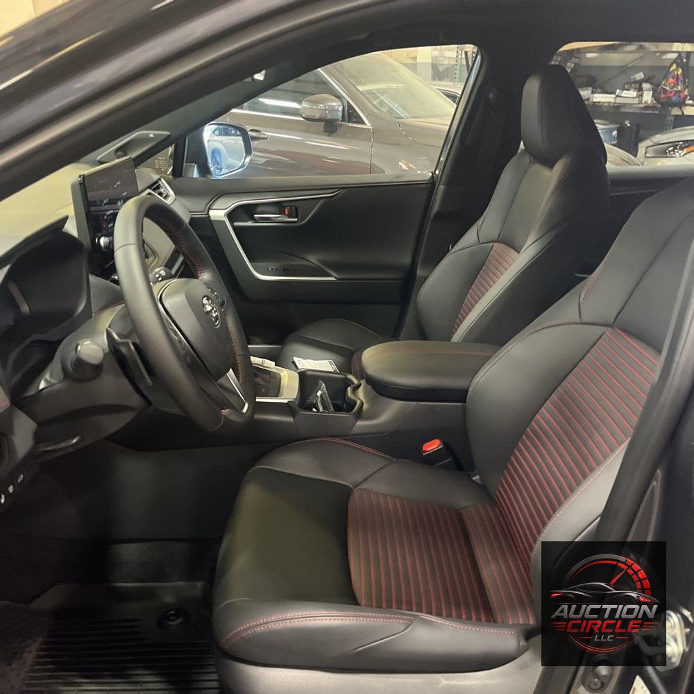 2025 Toyota RAV4 PHEV XSE 4D SUV AWD
