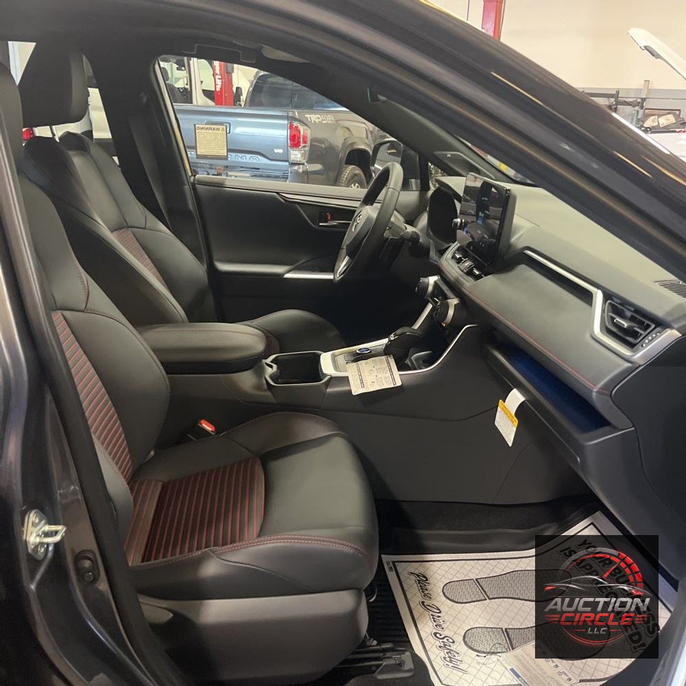 2025 Toyota RAV4 PHEV XSE 4D SUV AWD
