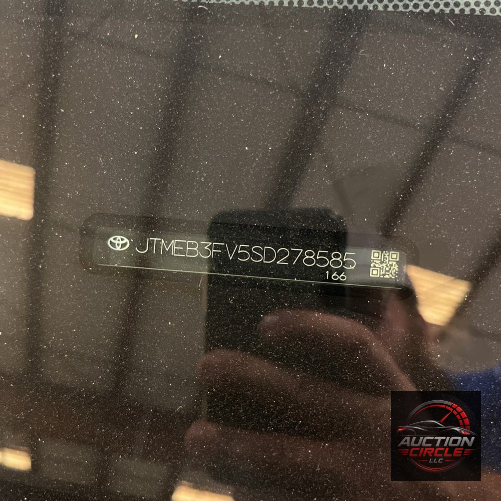 2025 Toyota RAV4 PHEV XSE 4D SUV AWD