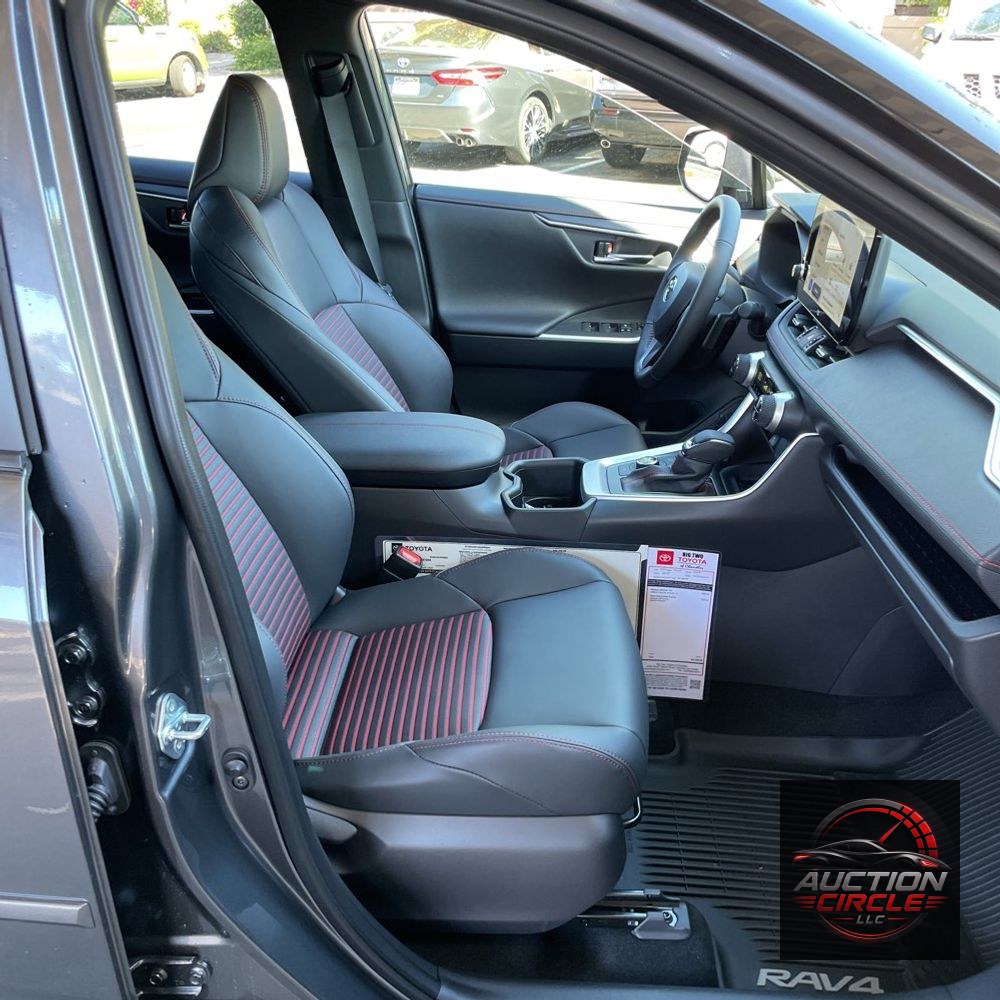 2025 Toyota RAV4 Plug-in Hybrid XSE