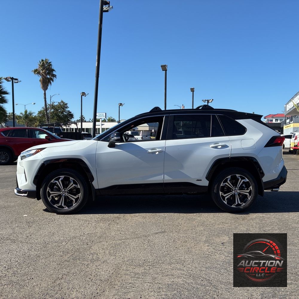 2025 Toyota RAV4 Plug-in Hybrid XSE