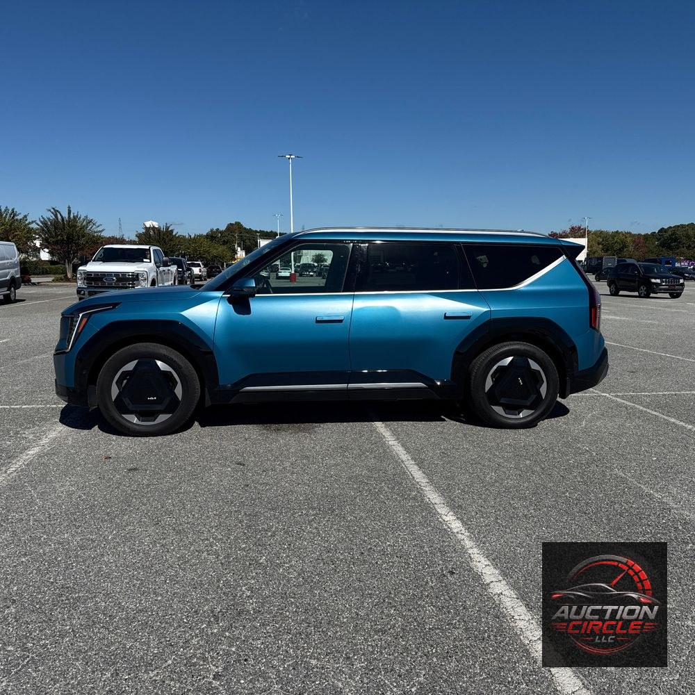 2024 Kia EV9 Land