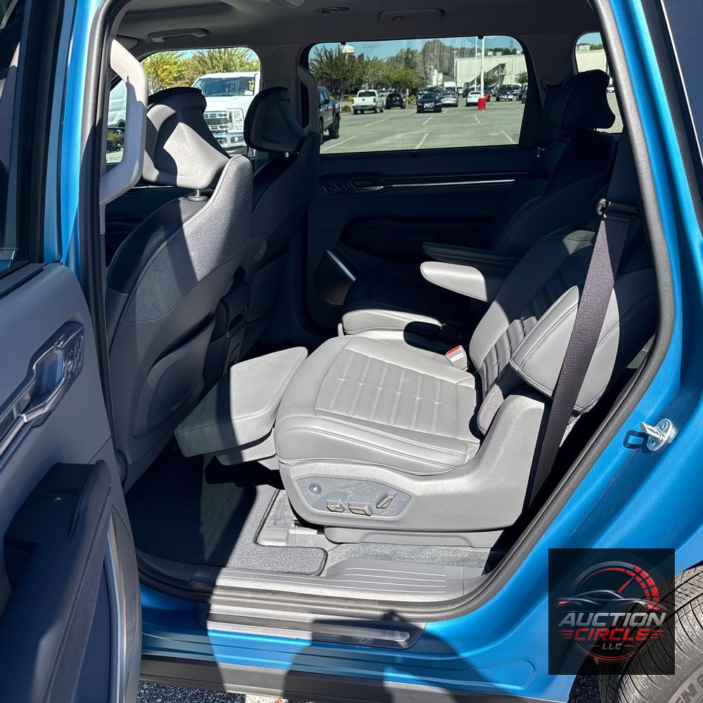 2024 Kia EV9 Land