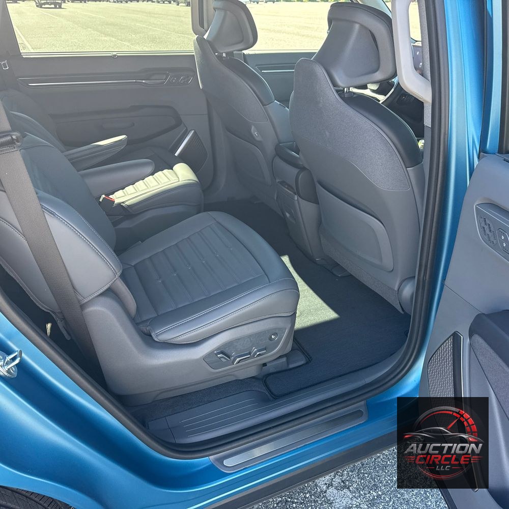 2024 Kia EV9 Land