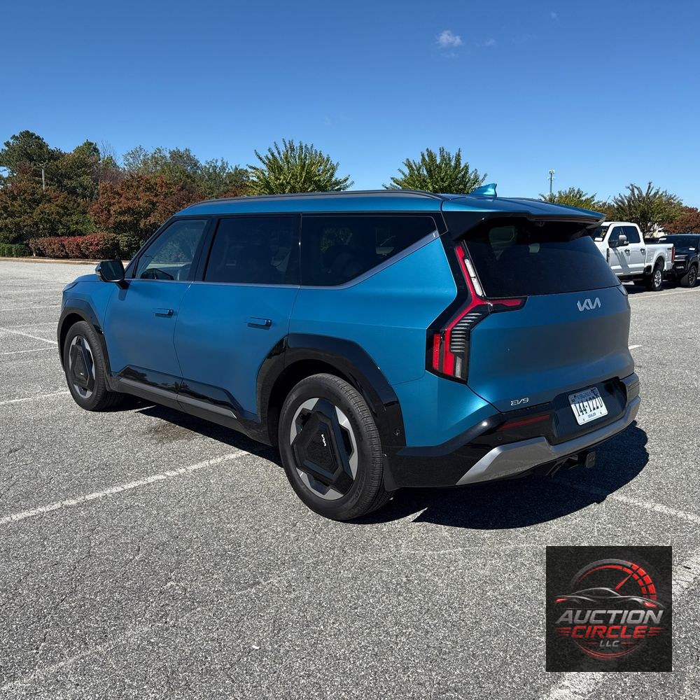 2024 Kia EV9 Land
