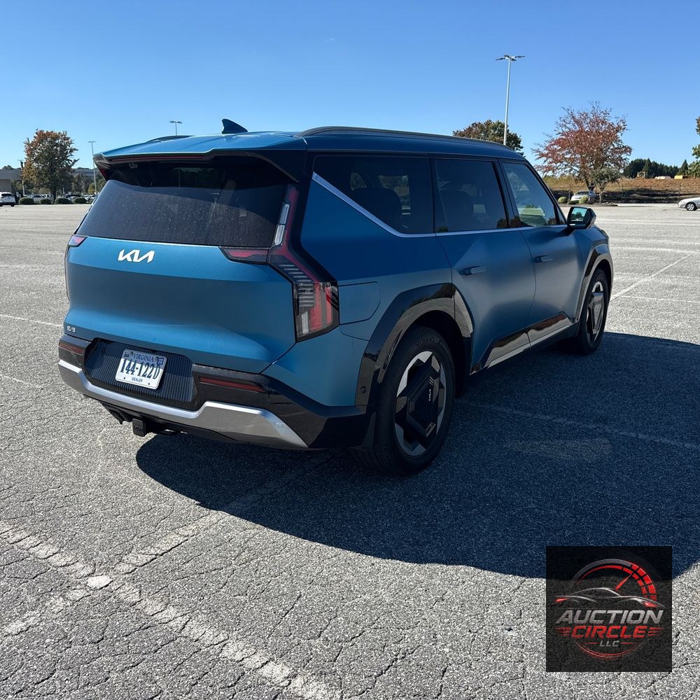 2024 Kia EV9 Land