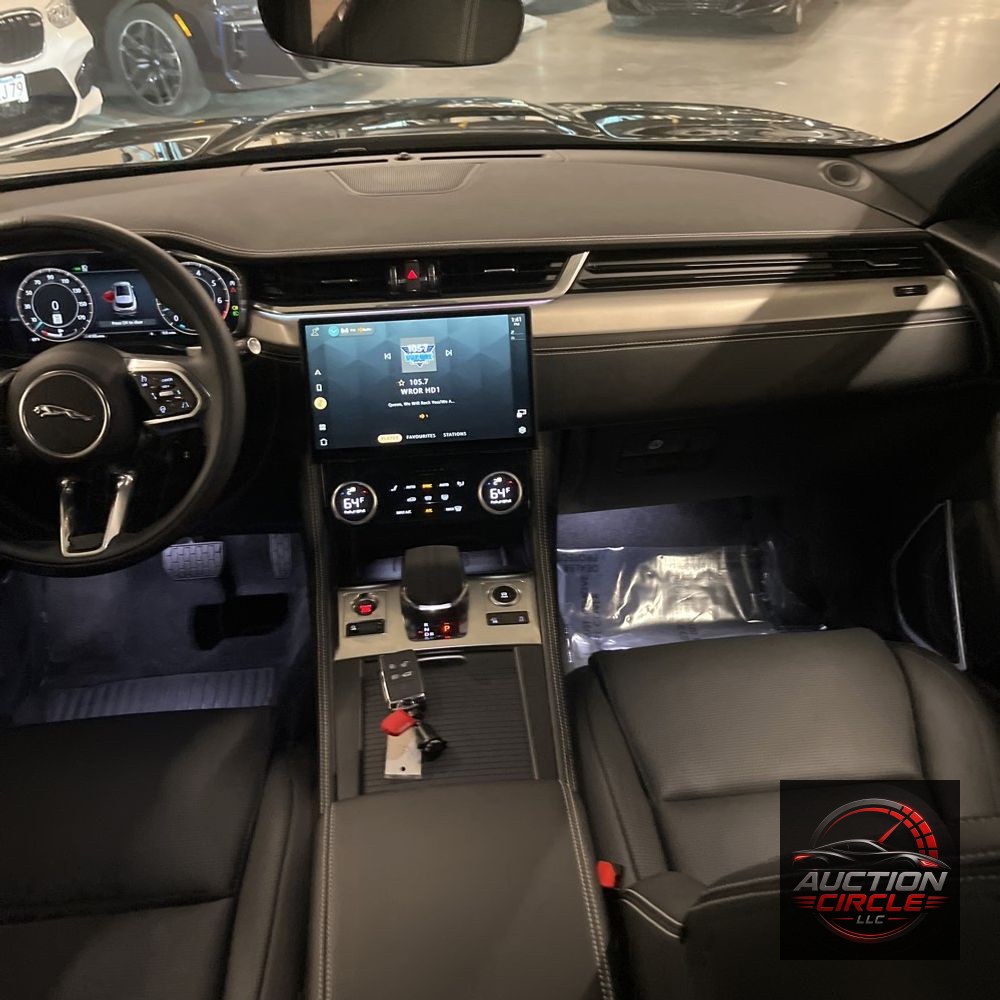 2025 Jaguar F-Pace P250 R-Dynamic S