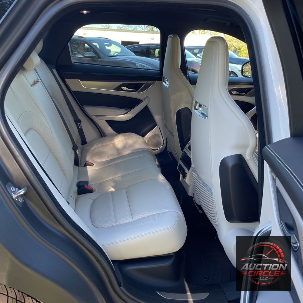 2024 Jaguar F-Pace P400 R-Dynamic S
