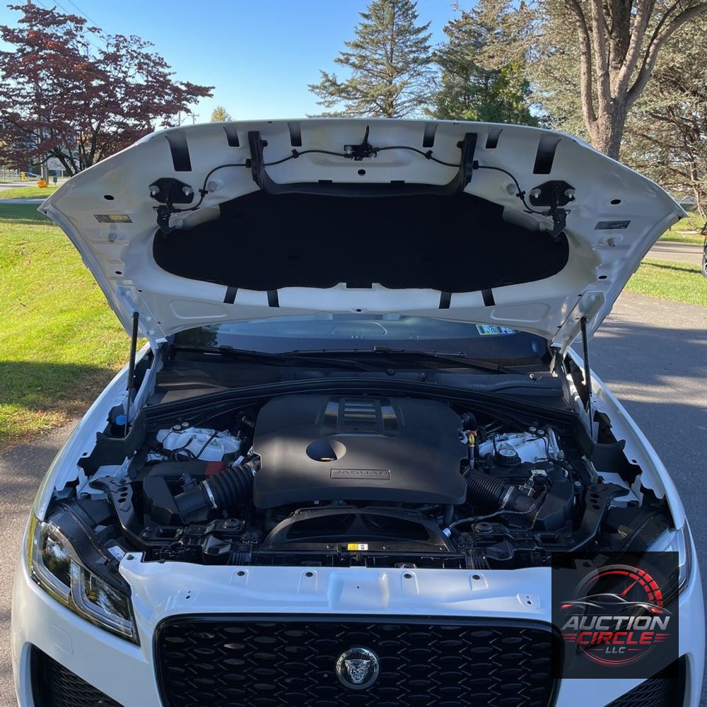 2024 Jaguar F-Pace P400 R-Dynamic S