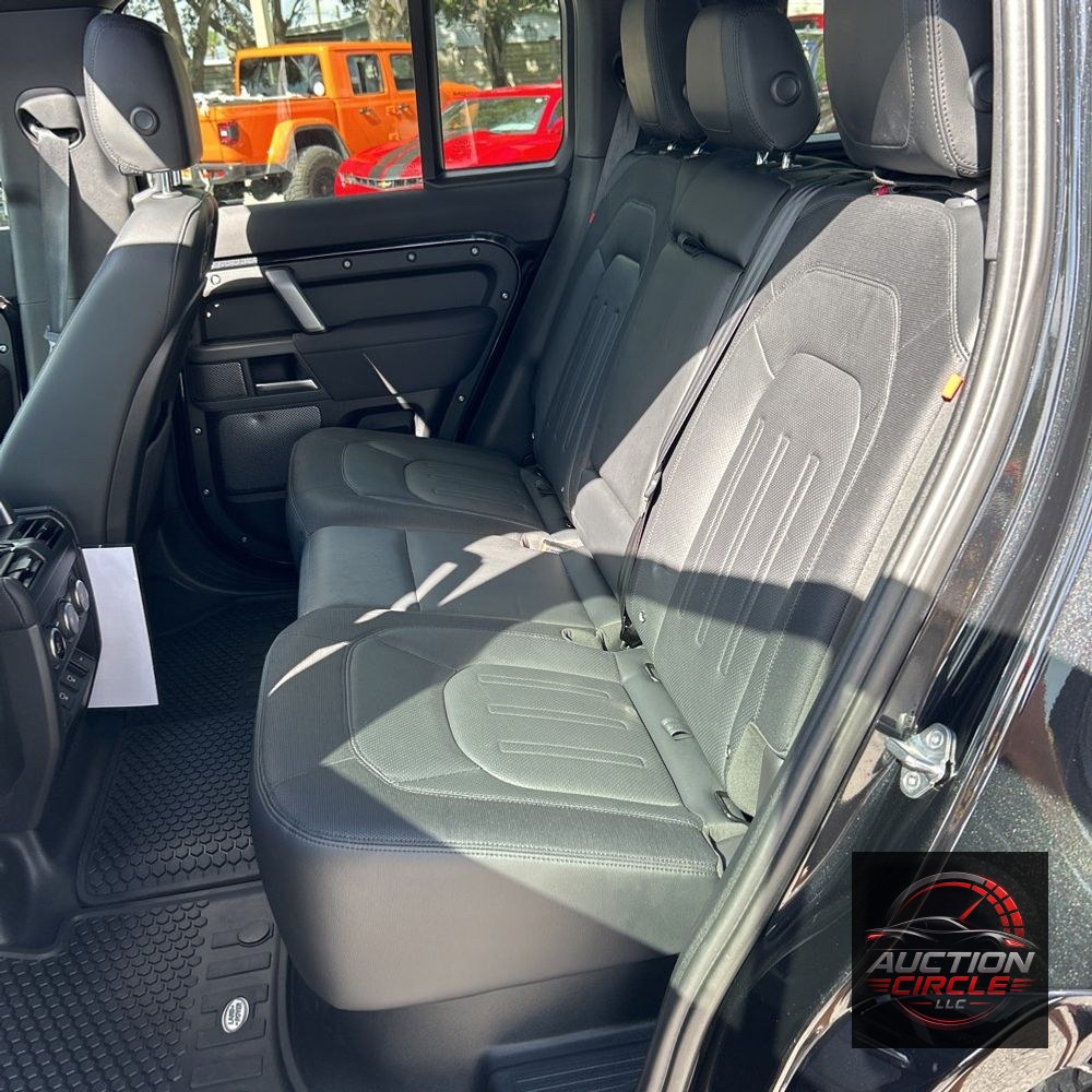 2022 Land Rover Defender 110 X-Dynamic SE