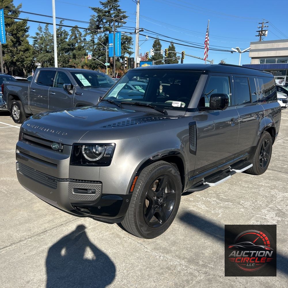 2023 Land Rover Defender 130 X-Dynamic SE