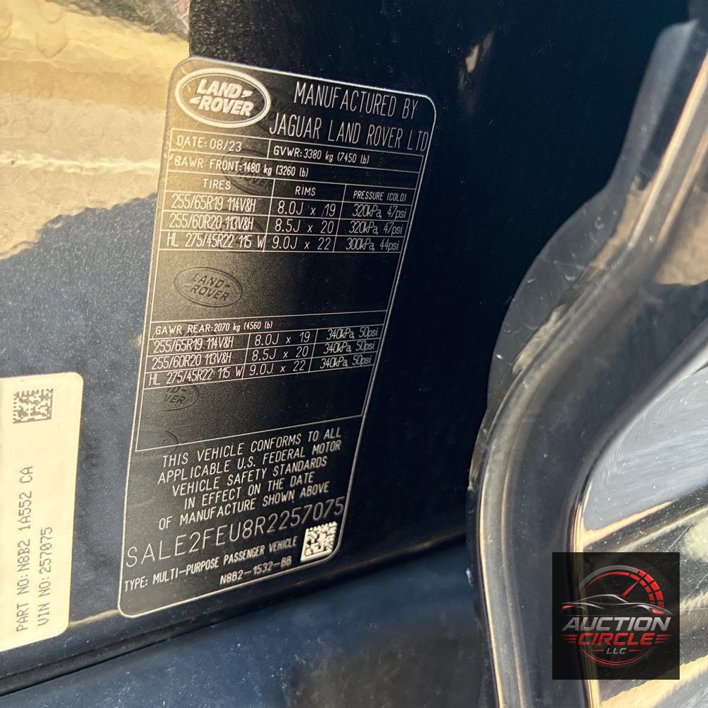 2024 Land Rover Defender 130 X-Dyn SE P400