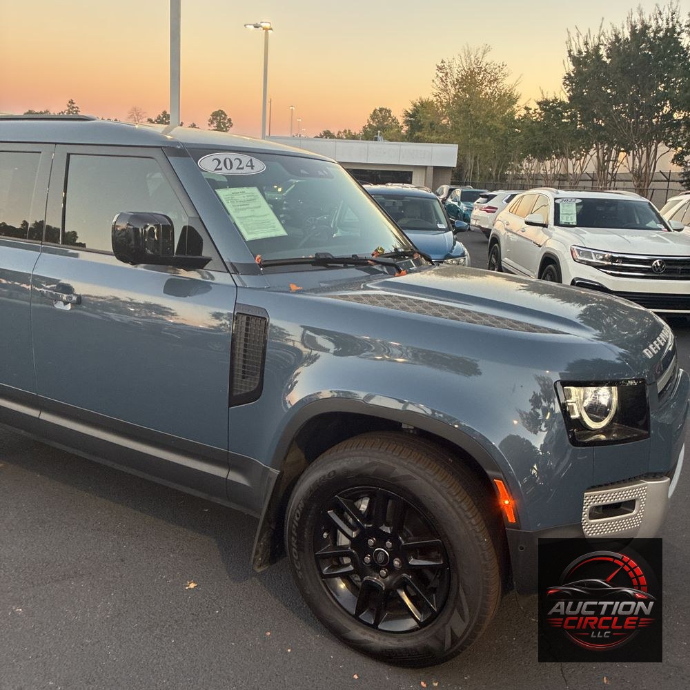 2024 Land Rover Defender 110 S P400