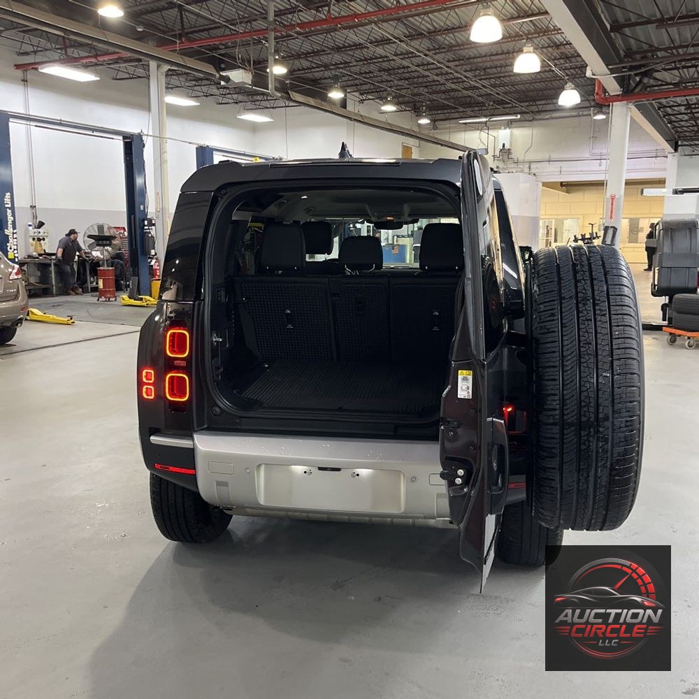 2023 Land Rover Defender 110 S