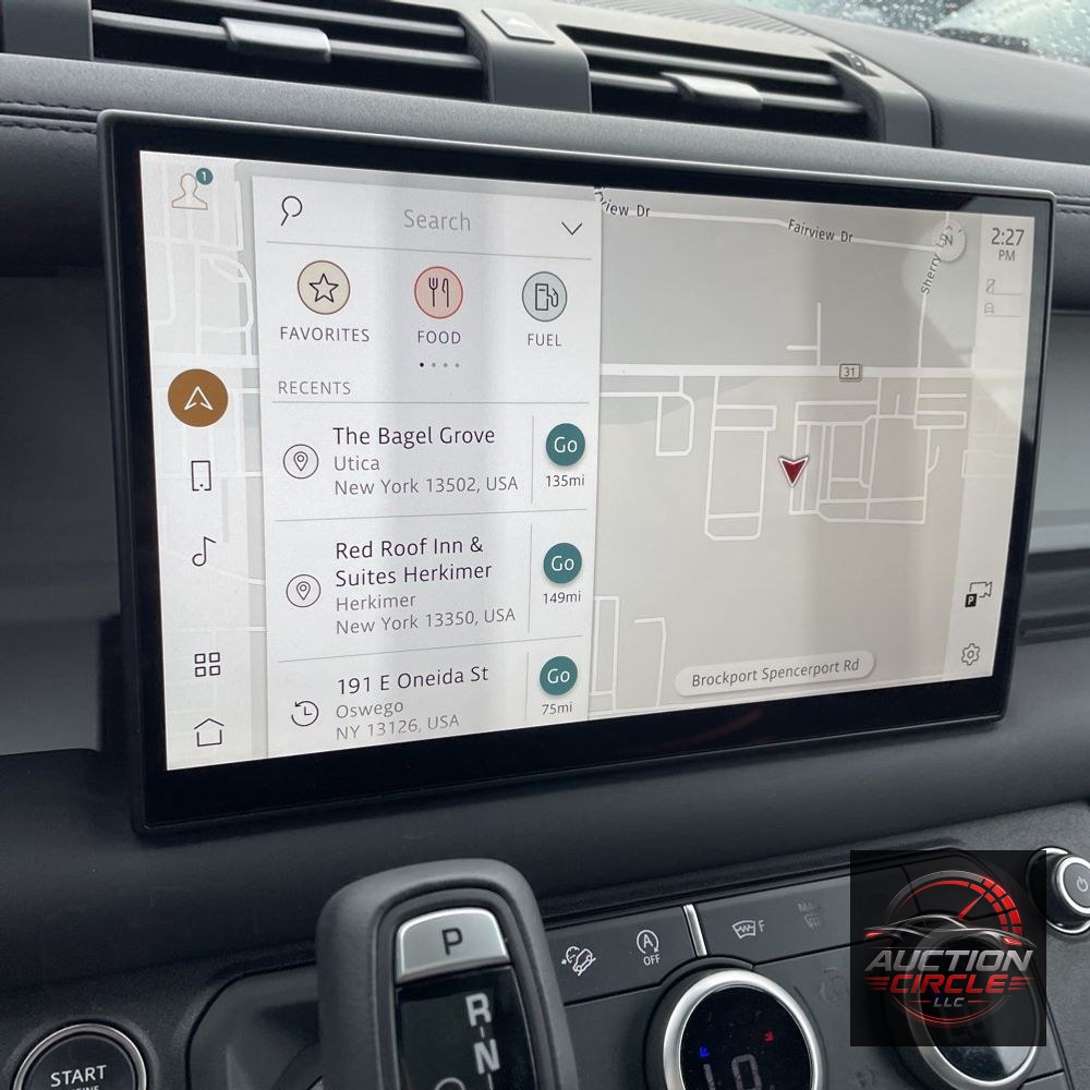 2025 Land Rover Defender 110 S P300
