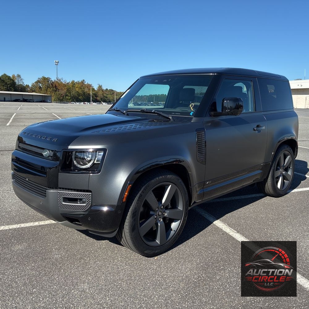 2024 Land Rover Defender 90 Carp Ed V8 P525