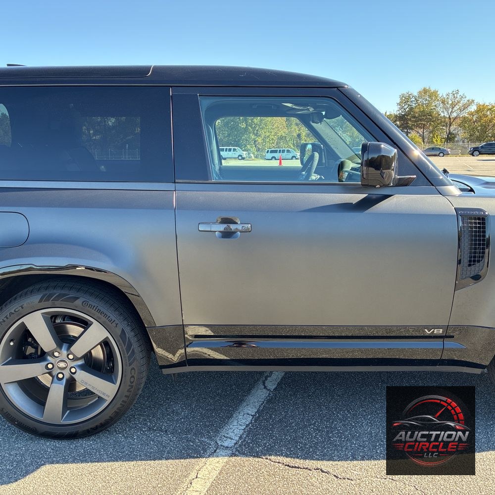 2024 Land Rover Defender 90 Carp Ed V8 P525