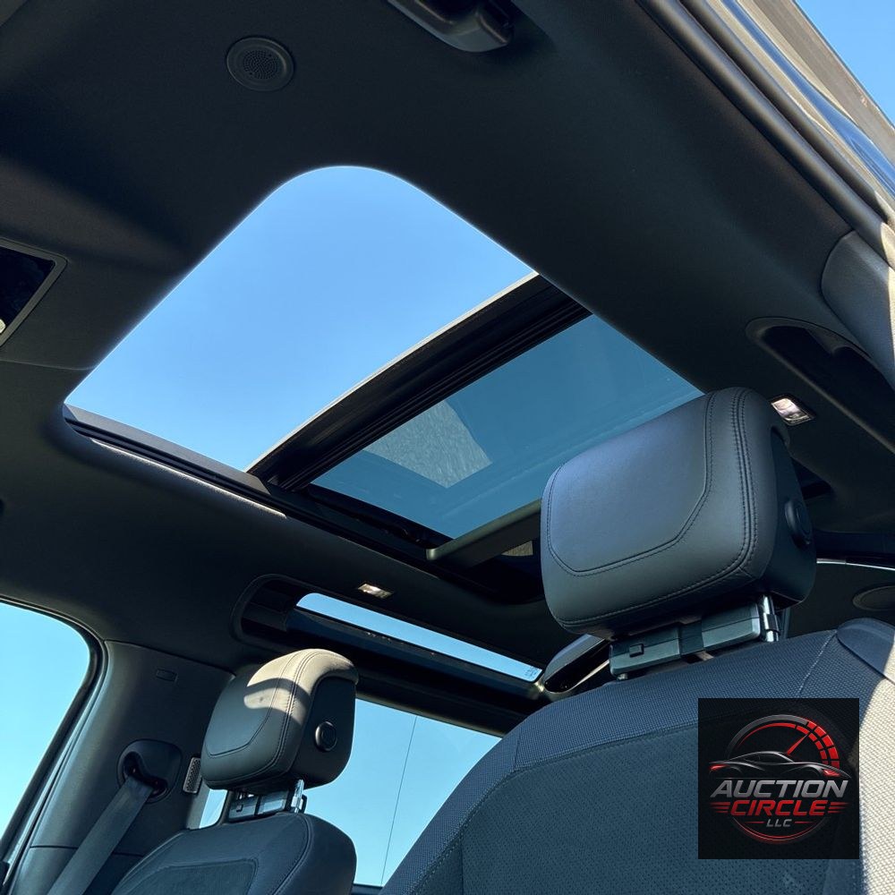 2024 Land Rover Defender 90 Carp Ed V8 P525