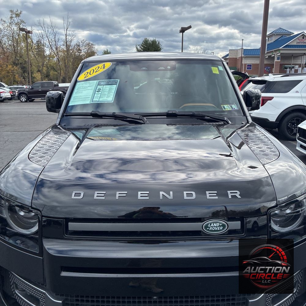 2024 Land Rover Defender 110 Carp Ed V8 P525