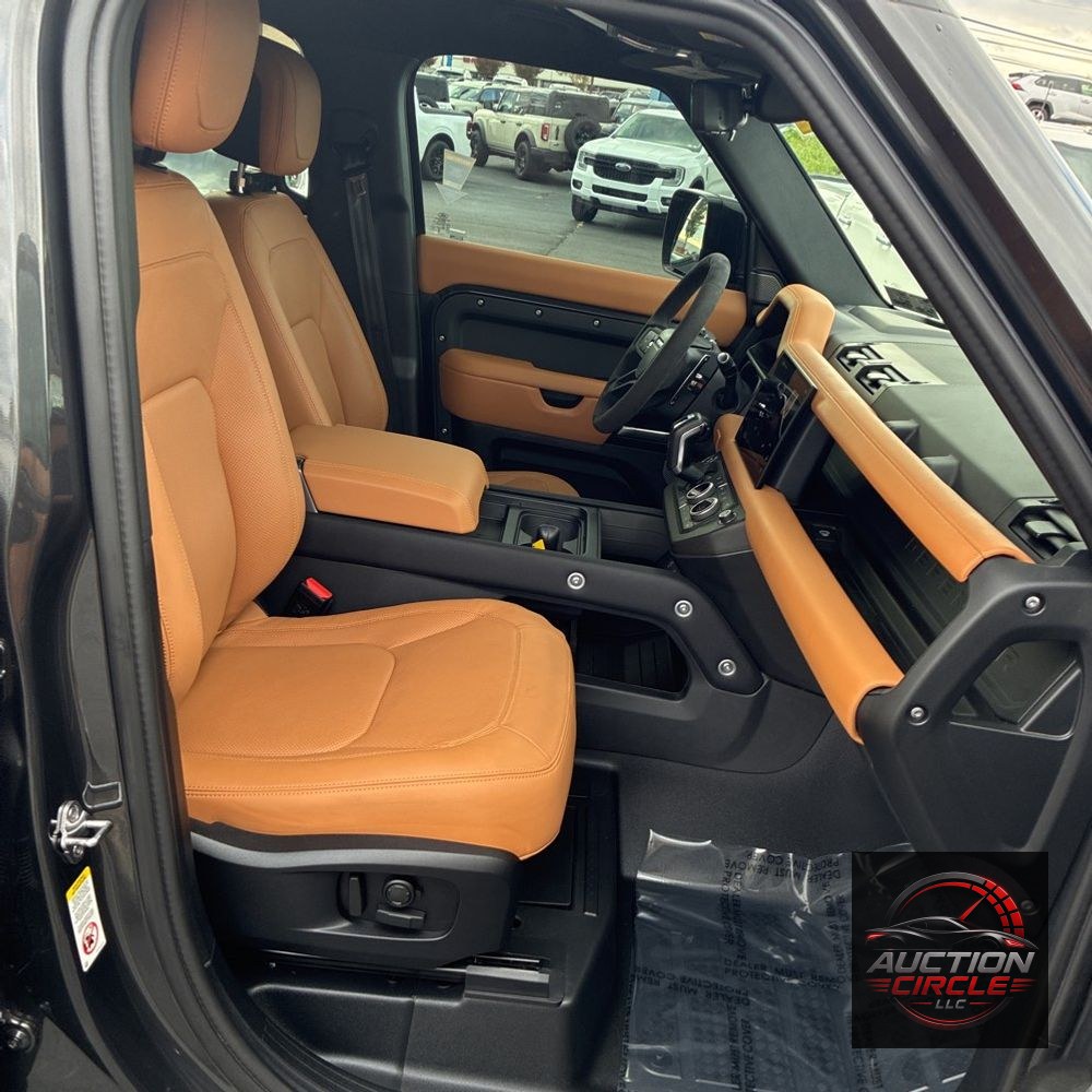 2024 Land Rover Defender 110 Carp Ed V8 P525