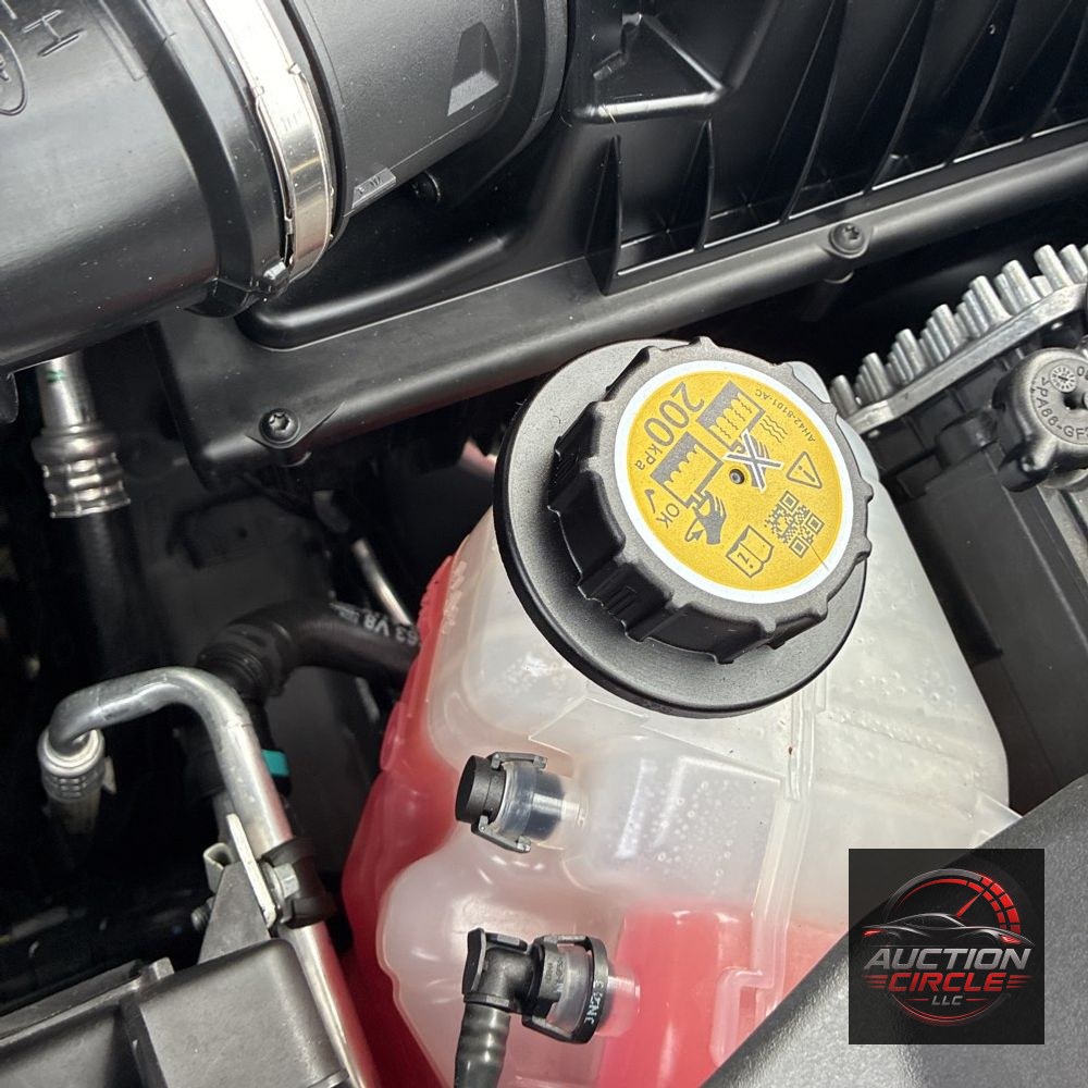 2024 Land Rover Defender 110 Carp Ed V8 P525