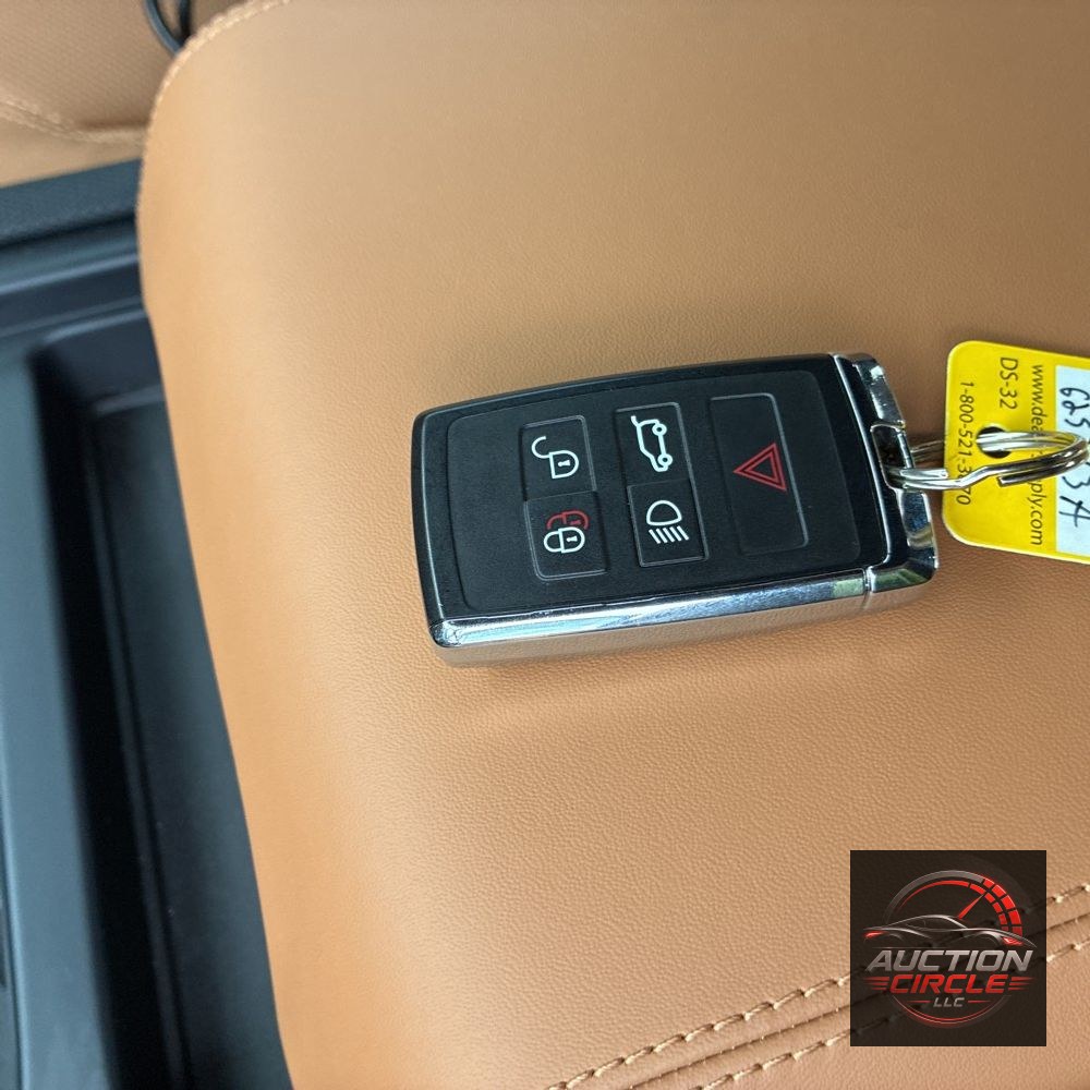 2024 Land Rover Defender 110 Carp Ed V8 P525