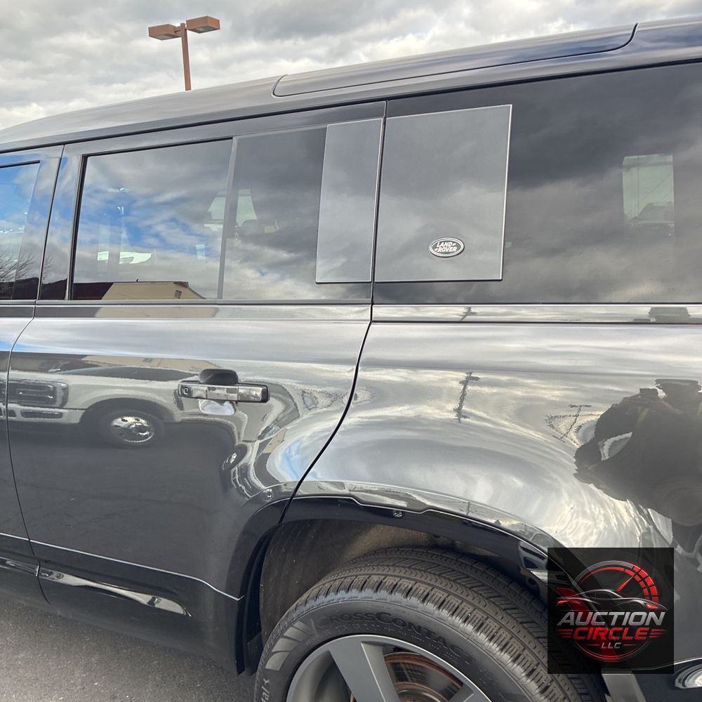 2024 Land Rover Defender 110 Carp Ed V8 P525