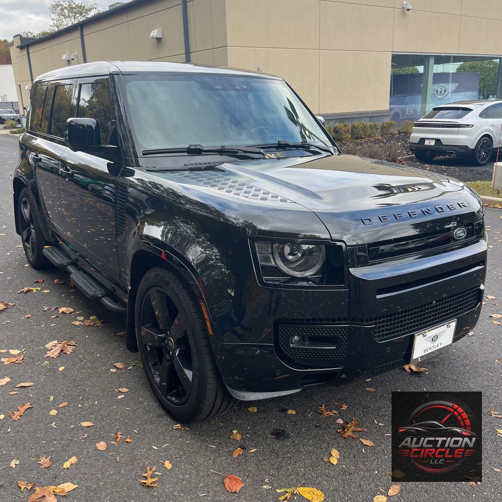 2025 Land Rover Defender 110 V8 P525