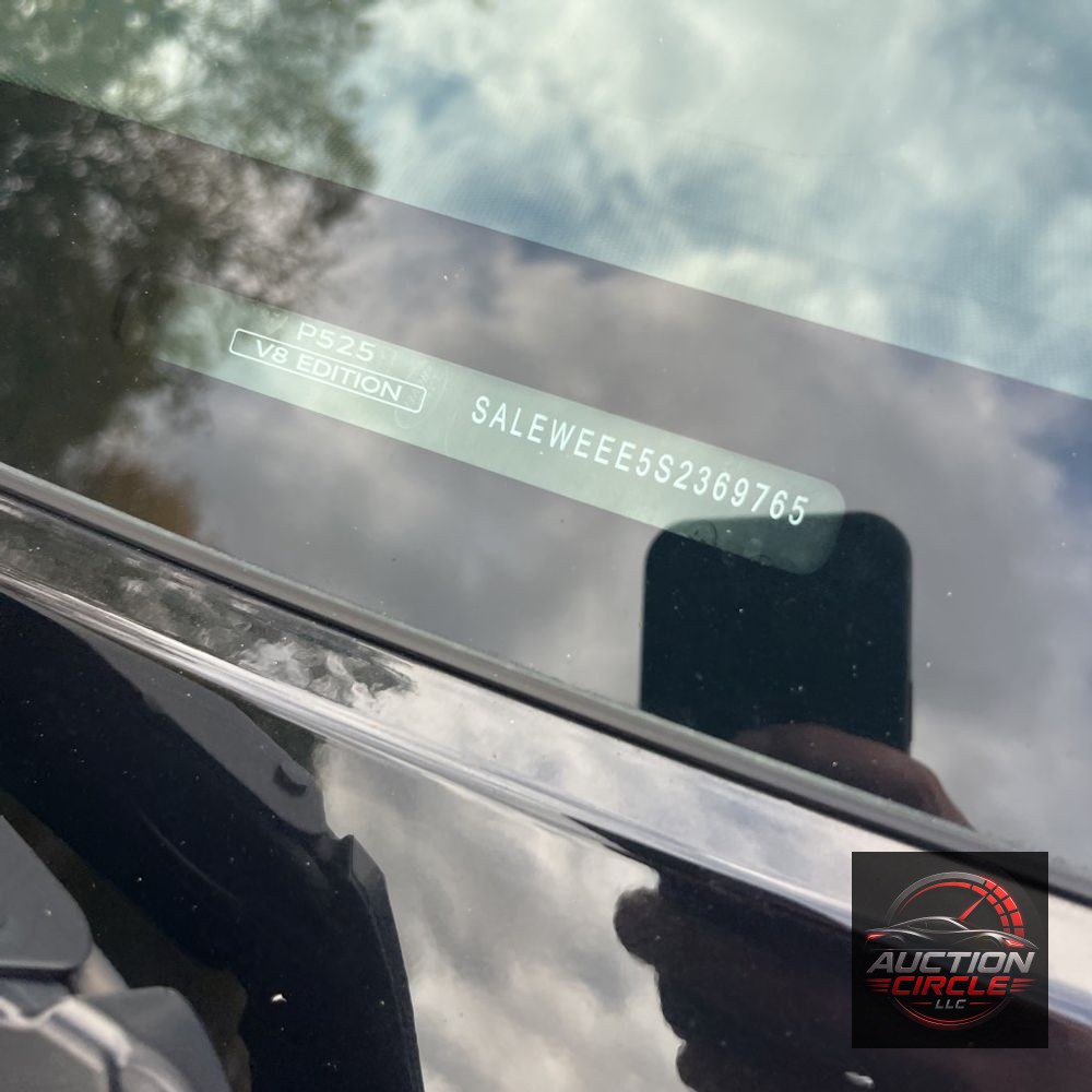 2025 Land Rover Defender 110 V8 P525