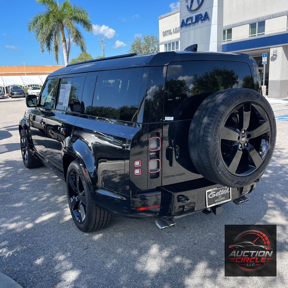 2025 Land Rover Defender 130 V8 P500