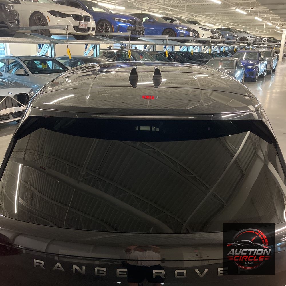 2023 Land Rover Range Rover P530 SE