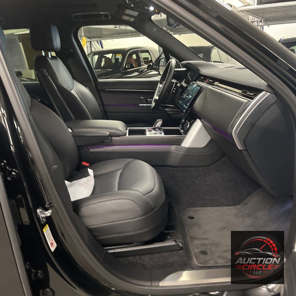 2023 Land Rover Range Rover P530 SE