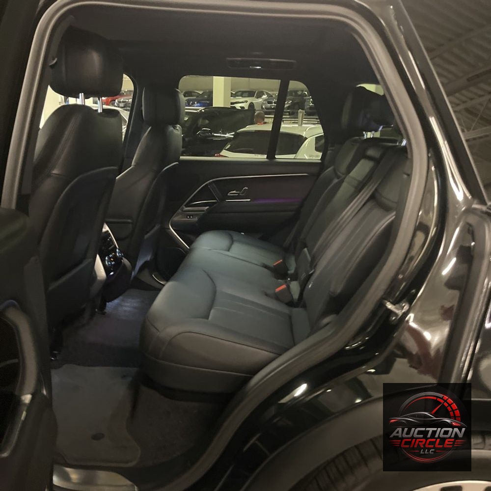 2023 Land Rover Range Rover P530 SE