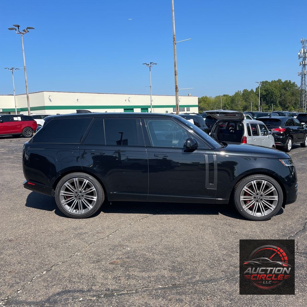 2023 Land Rover Range Rover SE