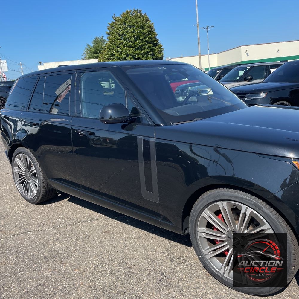 2023 Land Rover Range Rover SE