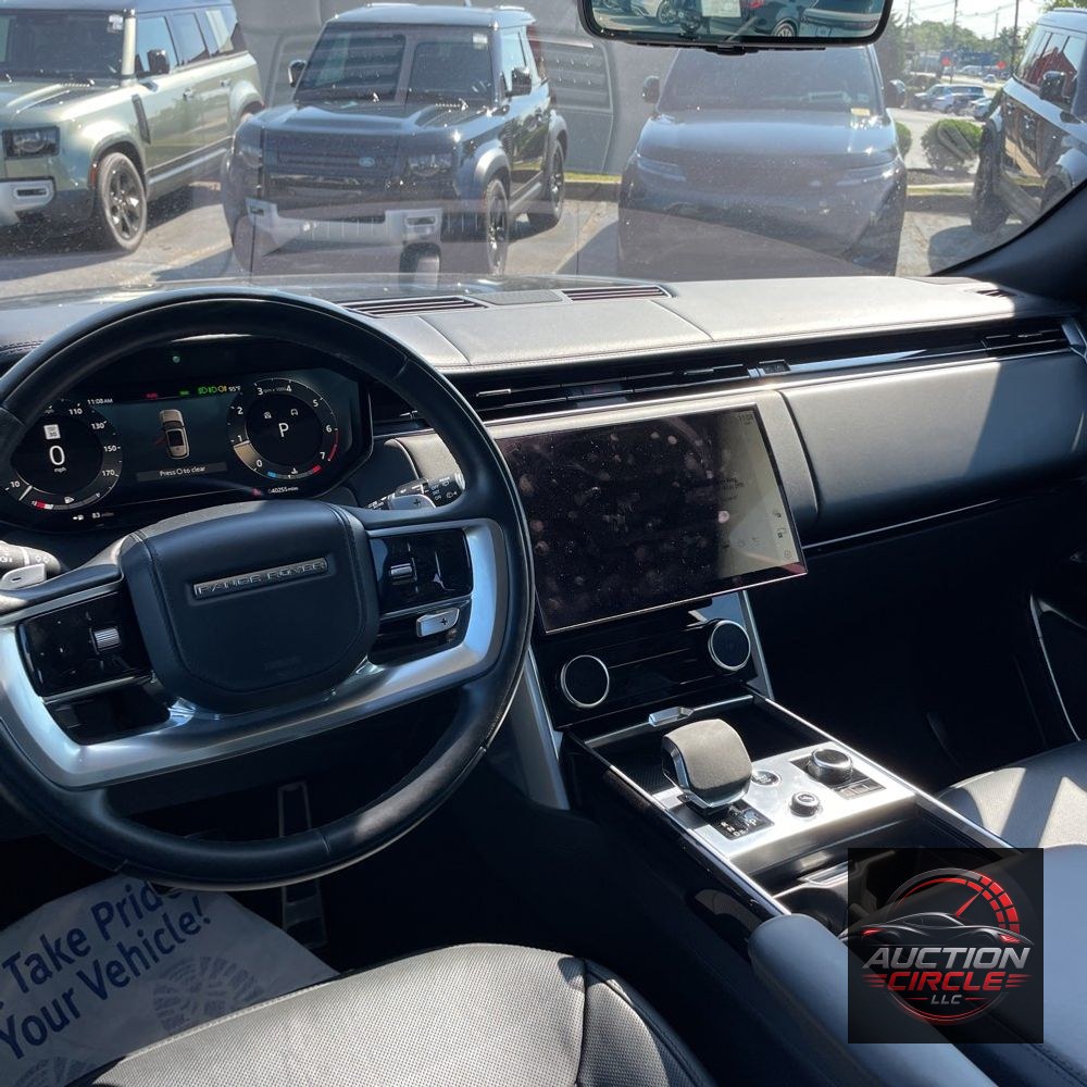 2023 Land Rover Range Rover SE